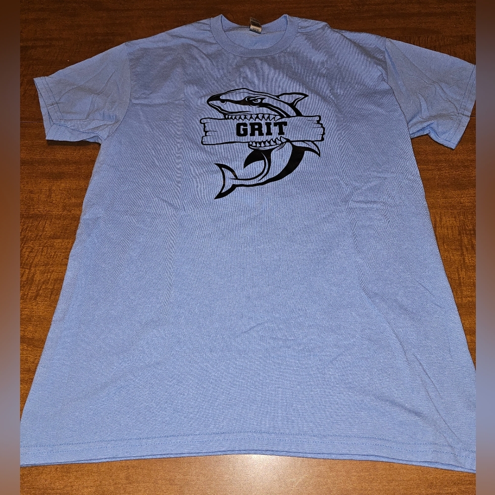 Shark Grit Graphic Tee Light Blue M Short Sleeve Tshirt